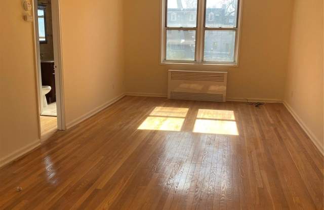 50 S Middle Neck Road