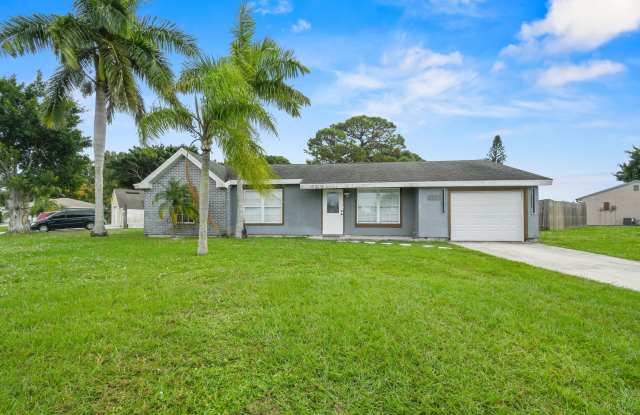 Photo of 2079 SE Triumph Road