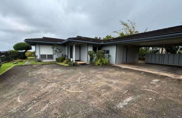 Aiea - Newtown Estates - 3 Bdrm/2 Bath/Carport - $3,300 - 98-2002 Hapaki Street, Pearl City, HI 96701