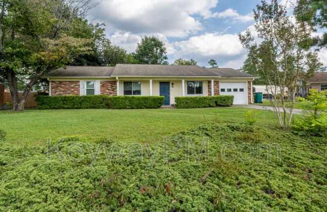 208 Woodland Drive