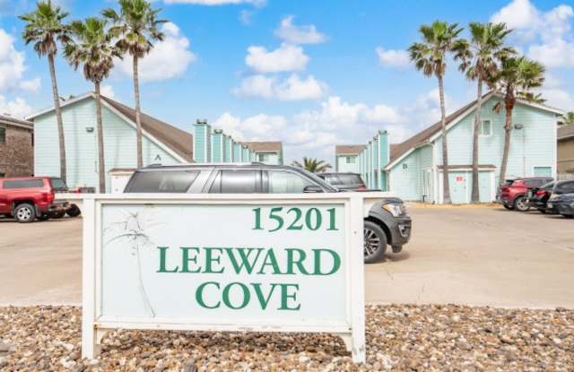 15201 Leeward Dr