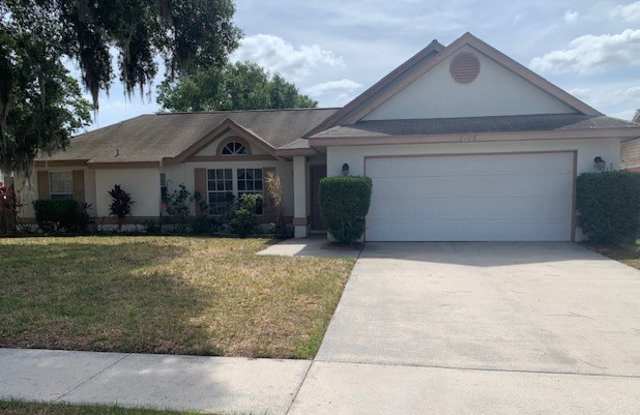 2106 Darlington Oak Dr