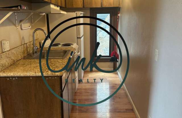 TR331#14-331 TRAMWAY DR #14