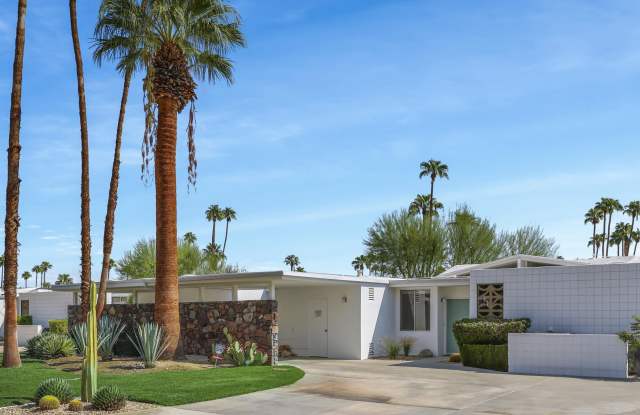 2400 S Sierra Madre