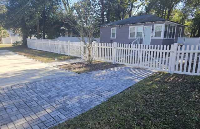 Photo of 4364 Bethwood Circle