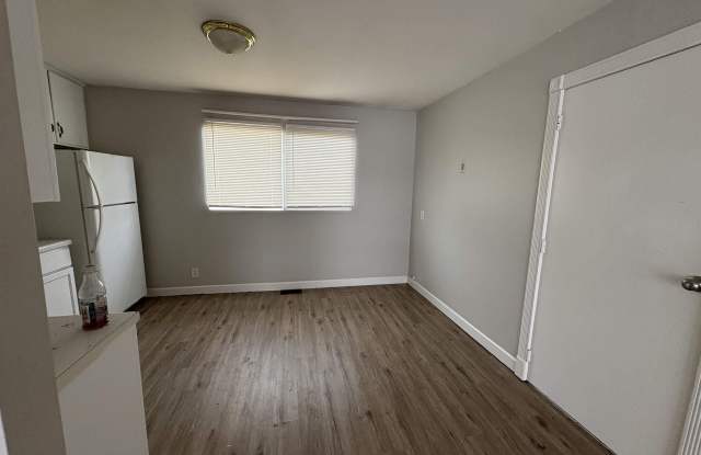 6411 N RANDWICK Road