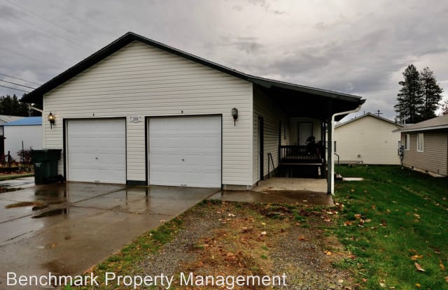 2008 N Catherine Street #B - 2008 North Catherine Street, Post Falls, ID 83854