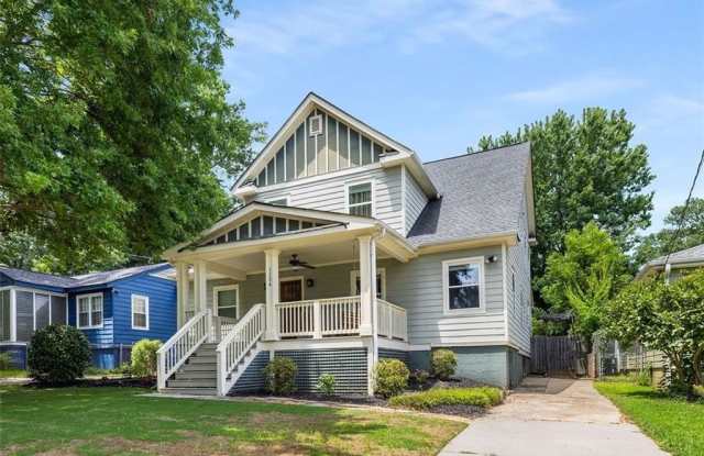 1134 Knott Street SE