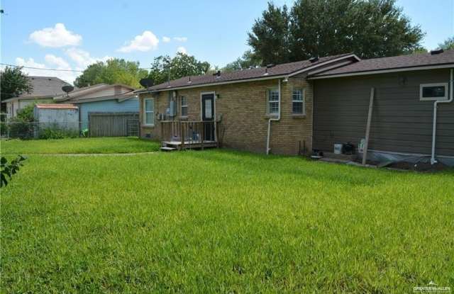 1812 N 13th 1/2 Street