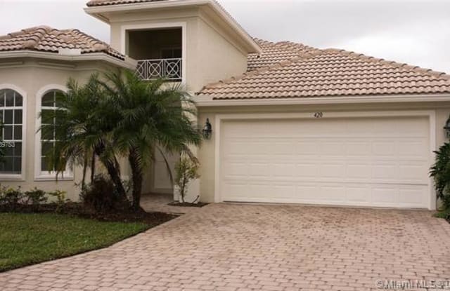 420 NW Stratford Ln - 420 Stratford Lane, Port St. Lucie, FL 34983