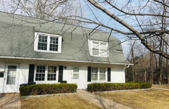 Photo of 2 Beech Spring Dr