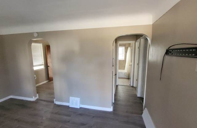 Clean  Affordable 2BR Home in Flint – $800 Rent