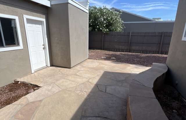 Photo of 6368 North Willowhaven Drive