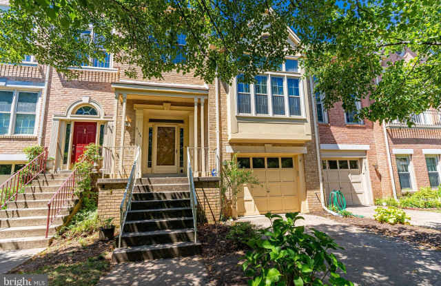 Photo of 2162 KINGS GARDEN Way