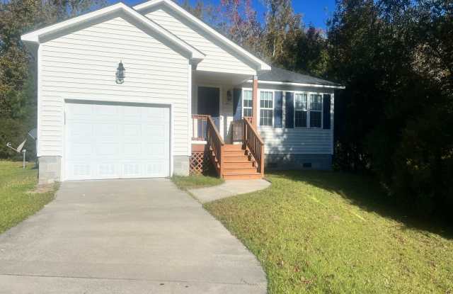 Photo of 3 BR Close to Bosch, Downtown, Shopping!