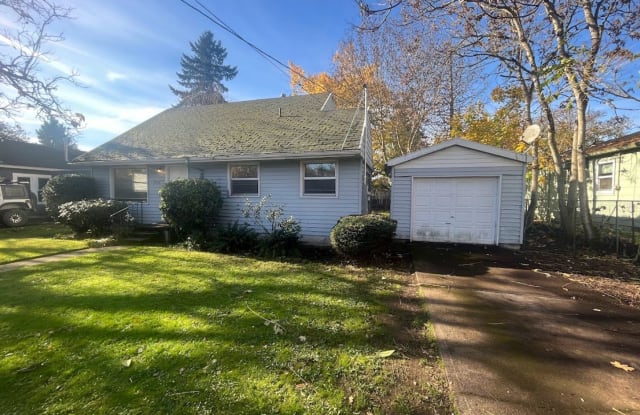 3537 SE 70th Av - 3537 Southeast 70th Avenue, Portland, OR 97206