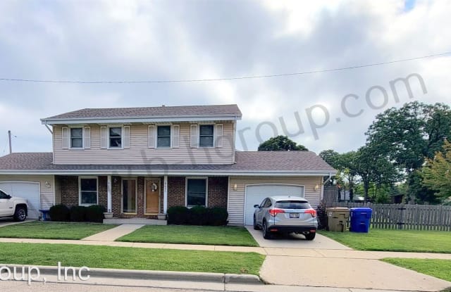 6623 54th Ave - 6623 54th Avenue, Kenosha, WI 53142