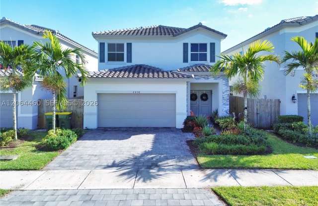 2636 SE 13th Ct