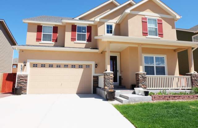 Immaculate 6 Bed, 3.5 Bath Home with Finished Basement & Central A/C