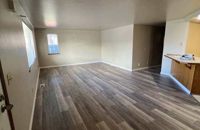 Rent Reduced!! Duplex for Rent, East Wenatchee