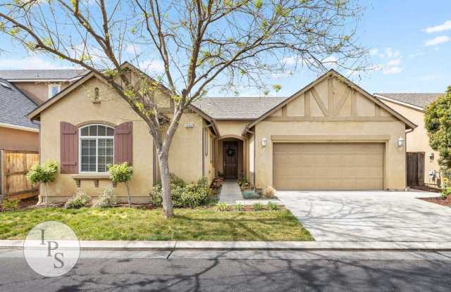 Harlan Ranch Clovis Home, 3BR/2BA, Amazing Community - Lots of Amenities!