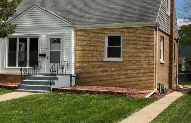 1533 Lincoln Ave.