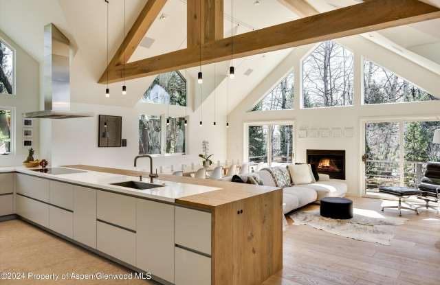 Photo of 725 Castle Creek Drive