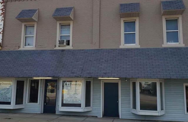 108 Main - 108 S Main St, Capac, MI 48014