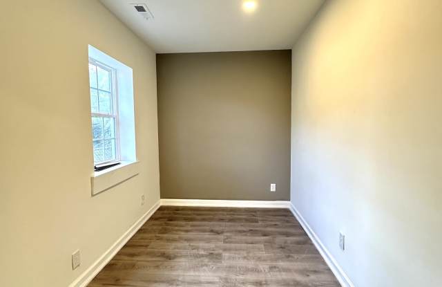 2005 Henry Crumpton Drive