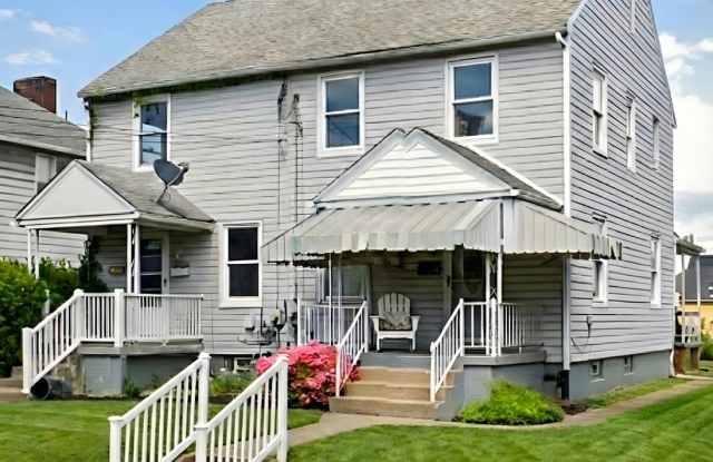 Photo of 2 Bed/ 1 Bath, Half Duplex in Clairton