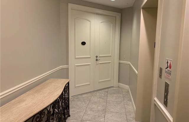 2090 W First Street unit: 2507