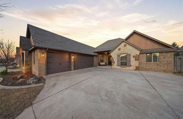 2425 Glenmere Drive