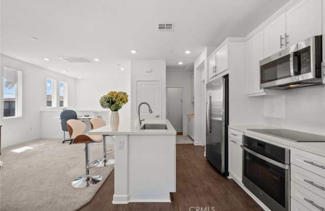 Paseos at Ontario I & II