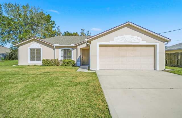 106 LA MANCHA Drive