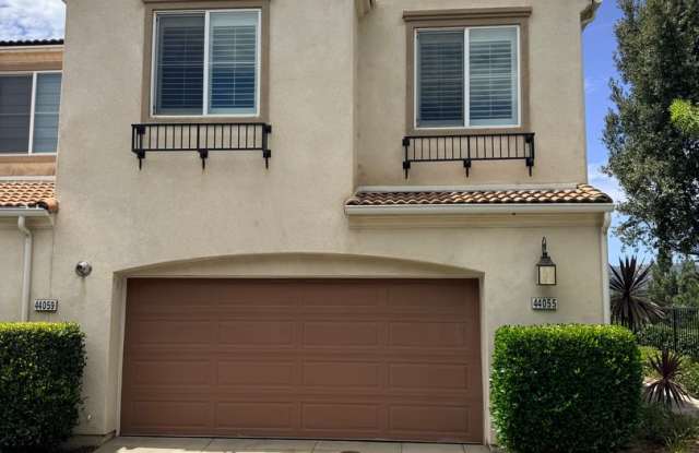 3 Bedroom Town home for rent in South Temecula