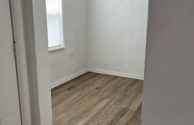 83 East Pinehurst Street