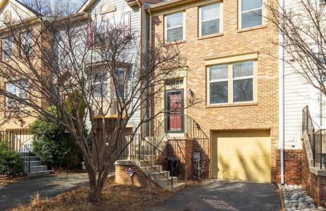 704 SUFFIELD DR