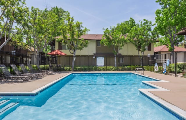 Photo of Country Hills Apartment Homes