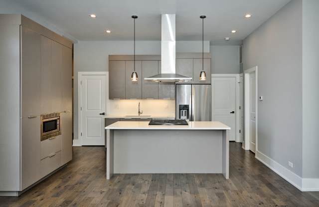1752 West 18th Place - 2N