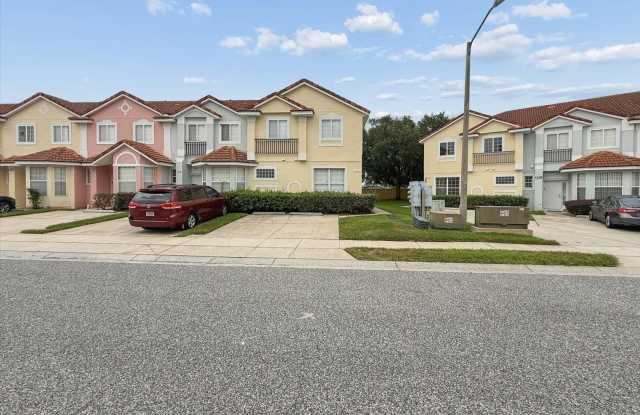 1302 S BEACH CIRCLE