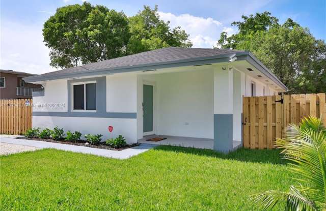 1967 NW 65th St