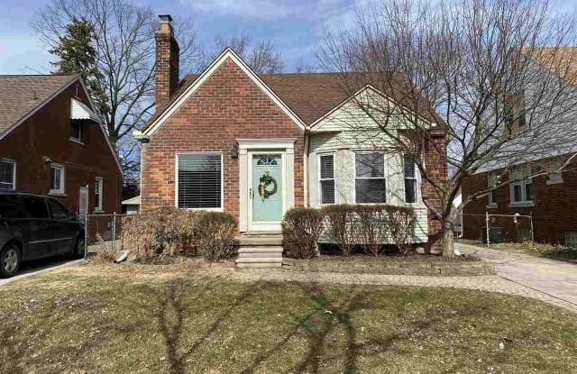 2072 Anita Ave - 2072 Anita Avenue, Grosse Pointe Woods, MI 48236