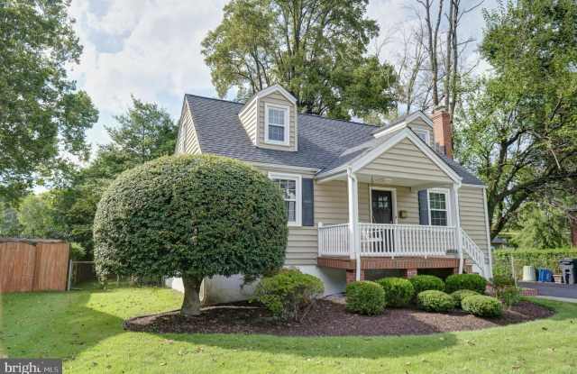 4034 MAPLE STREET - 4034 Maple Street, Fairfax, VA 22030