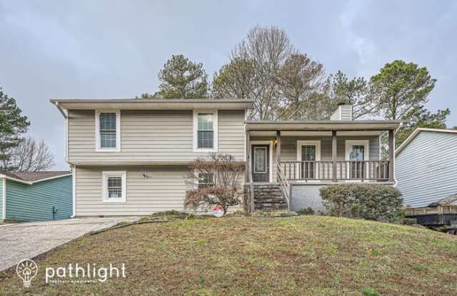 10290 Old Woodland Entry
