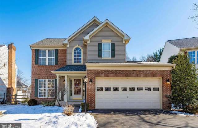 1747 ALGONQUIN ROAD
