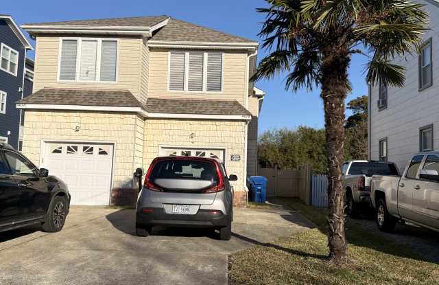 Photo of 407 16th Street - 1#B