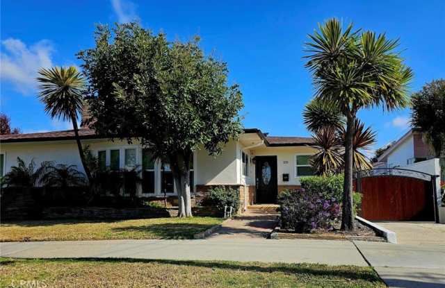 5259 Angeles Vista Boulevard - 5259 Angeles Vista Boulevard, View Park-Windsor Hills, CA 90043