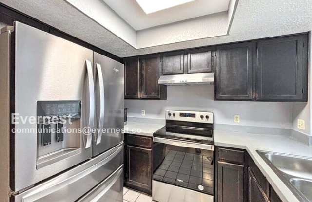 2460 Summerfield Way