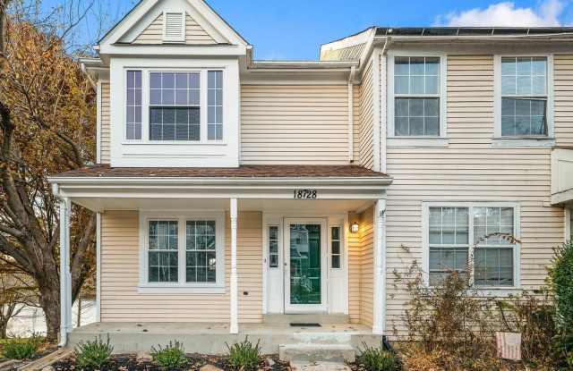 Gorgeous End Unit townhouse with WATER VIEWS ready mid August!