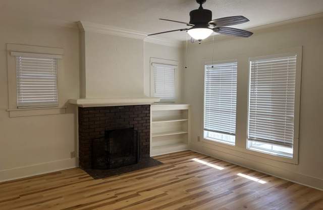 Cute 3/2 in Quiet Sherman Neighborhood